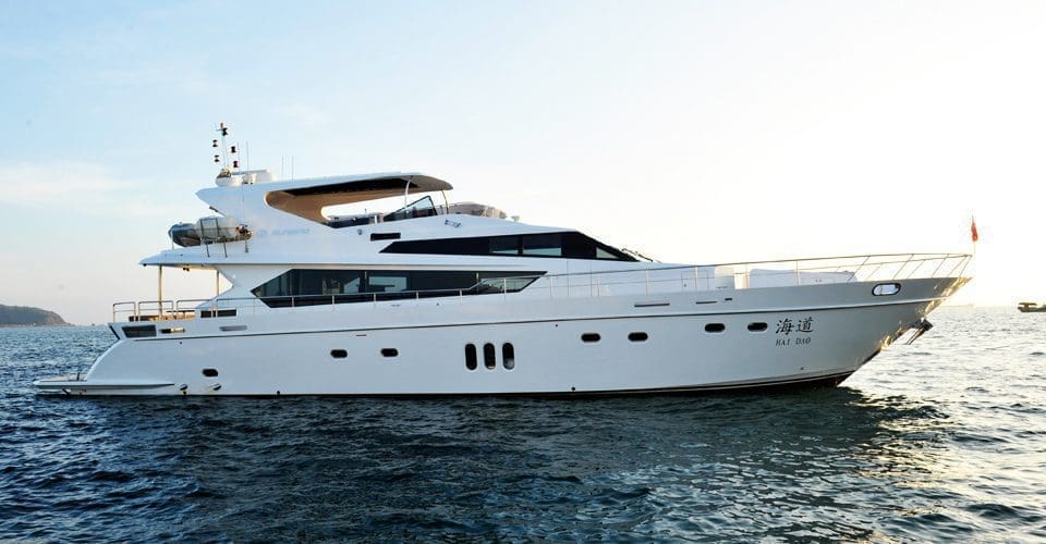 "weSail™" 88 foot yacht with a 3000 nautical mile range, made in China