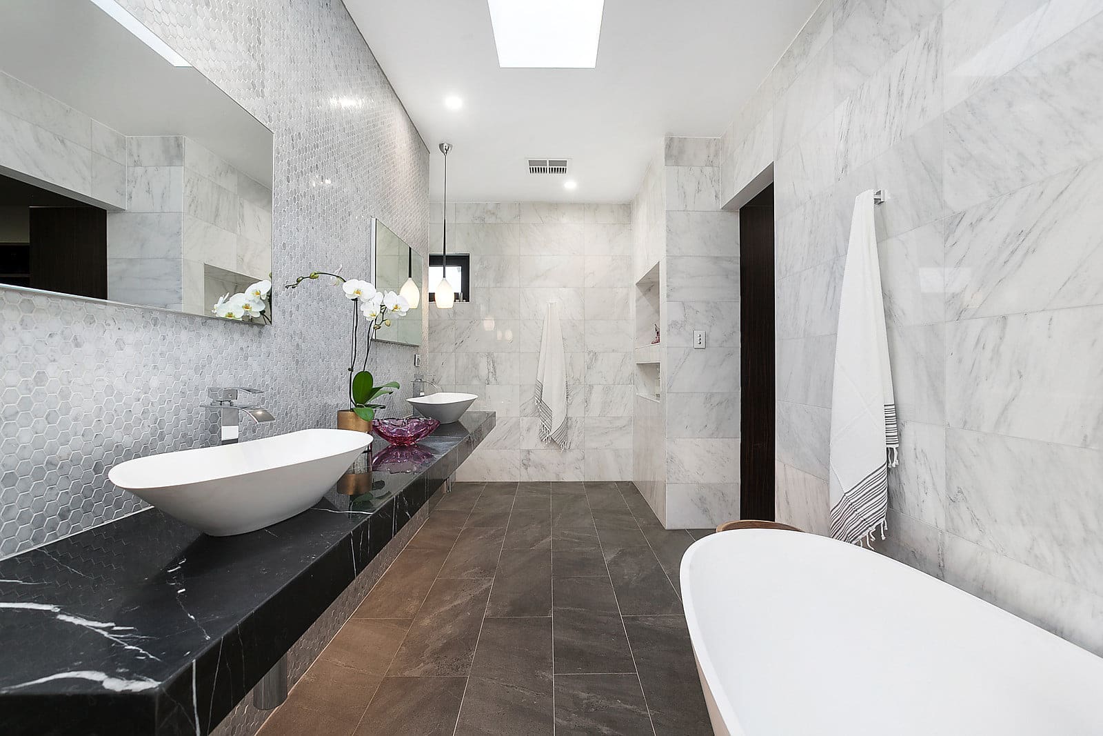 custom high tech homes with a 120 year warranty, made in China - Image 106